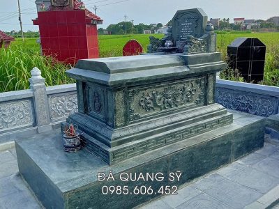 Mẫu Mộ đá đơn - Mộ đá đẹp, giá mộ đá khoảng 18 triệu đồng/ngôi.