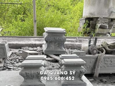 Chân cột đá vuông đá xanh đen tại Ninh Bình
