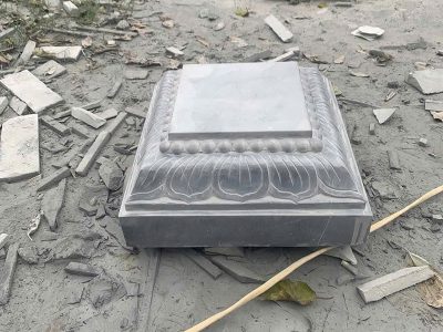 Chân tảng đá Vuông kê cột gỗ Nhà thờ họ