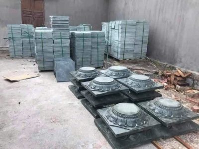 Tảng đá kê cột gỗ Nhà thờ họ - Từ đường