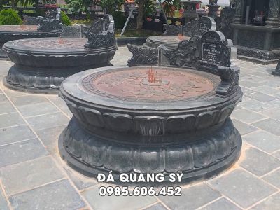 Mẫu Mộ đá tròn đá xanh rêu chất lượng, hoa văn cánh Sen tâm linh